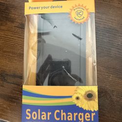 Power Solar Charger With Flesh Light 