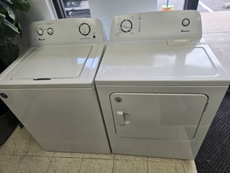 Amana washer dryer set great shape with warranty