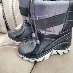 Snow Boots 