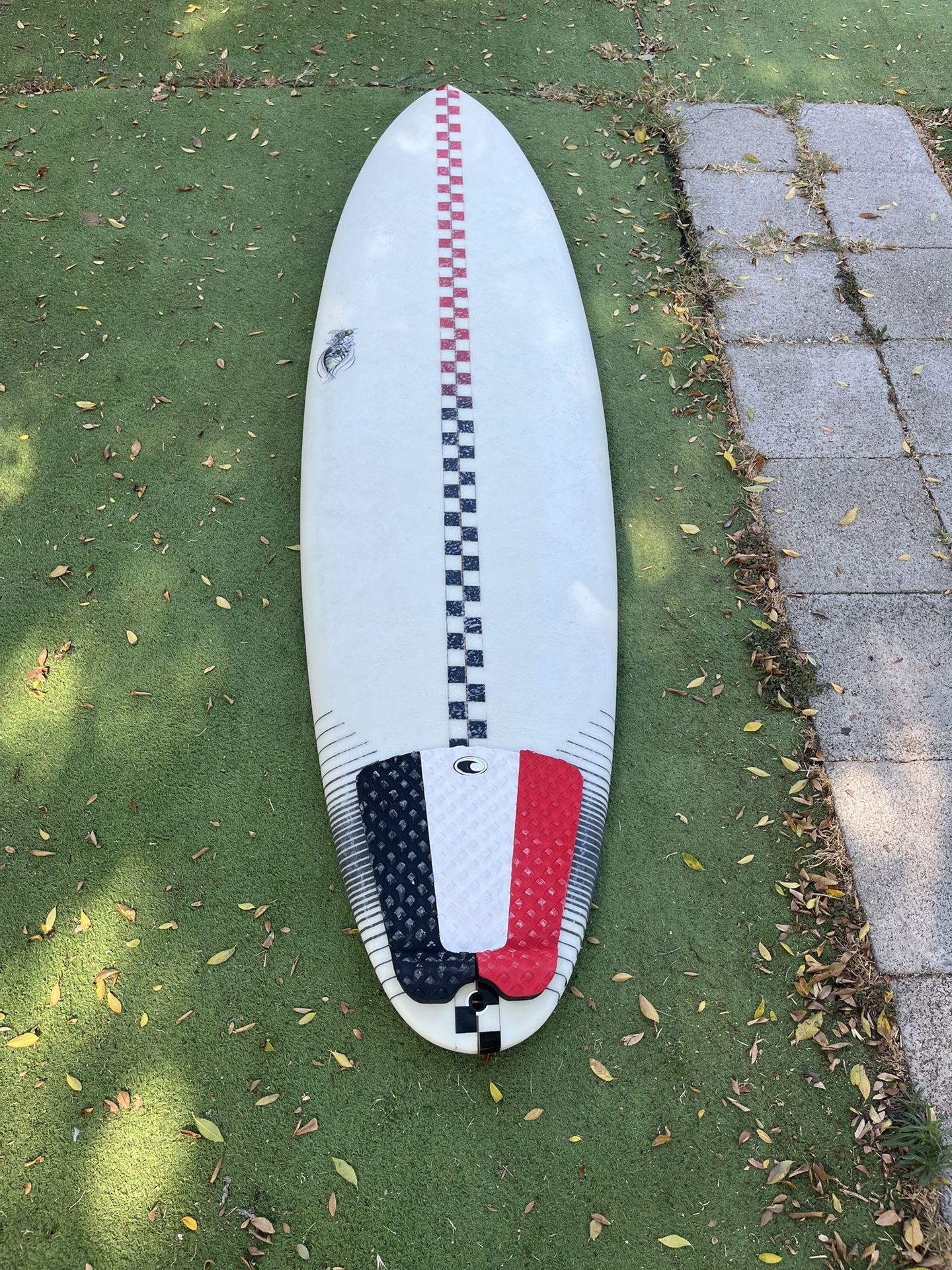 Twin Pin Surfboard - I Be Shapes