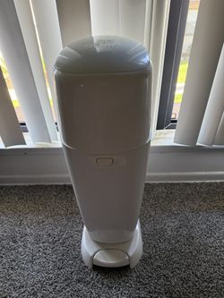 Diaper dispenser