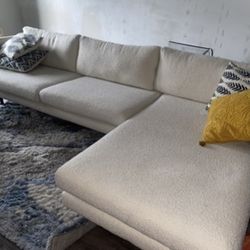 COMFY SECTIONAL -BEST DEAL !!