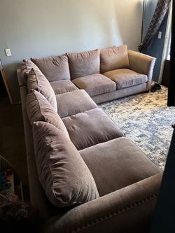 6 seater L-Shaped couch