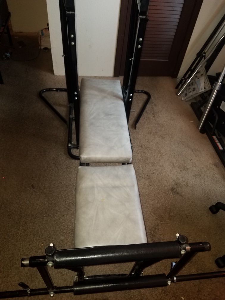 Multi Purpose Weight Bench With a Rack, Leg Developer And Squat Rack