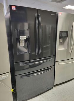Samsung 4‑Door French Door Fridge – Black Stainless, Ice/Water