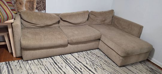 Free Sectional