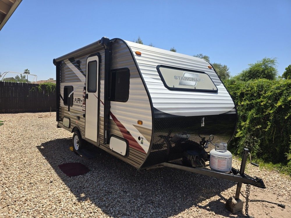 2017 Start craft 17ft Like New Trailer