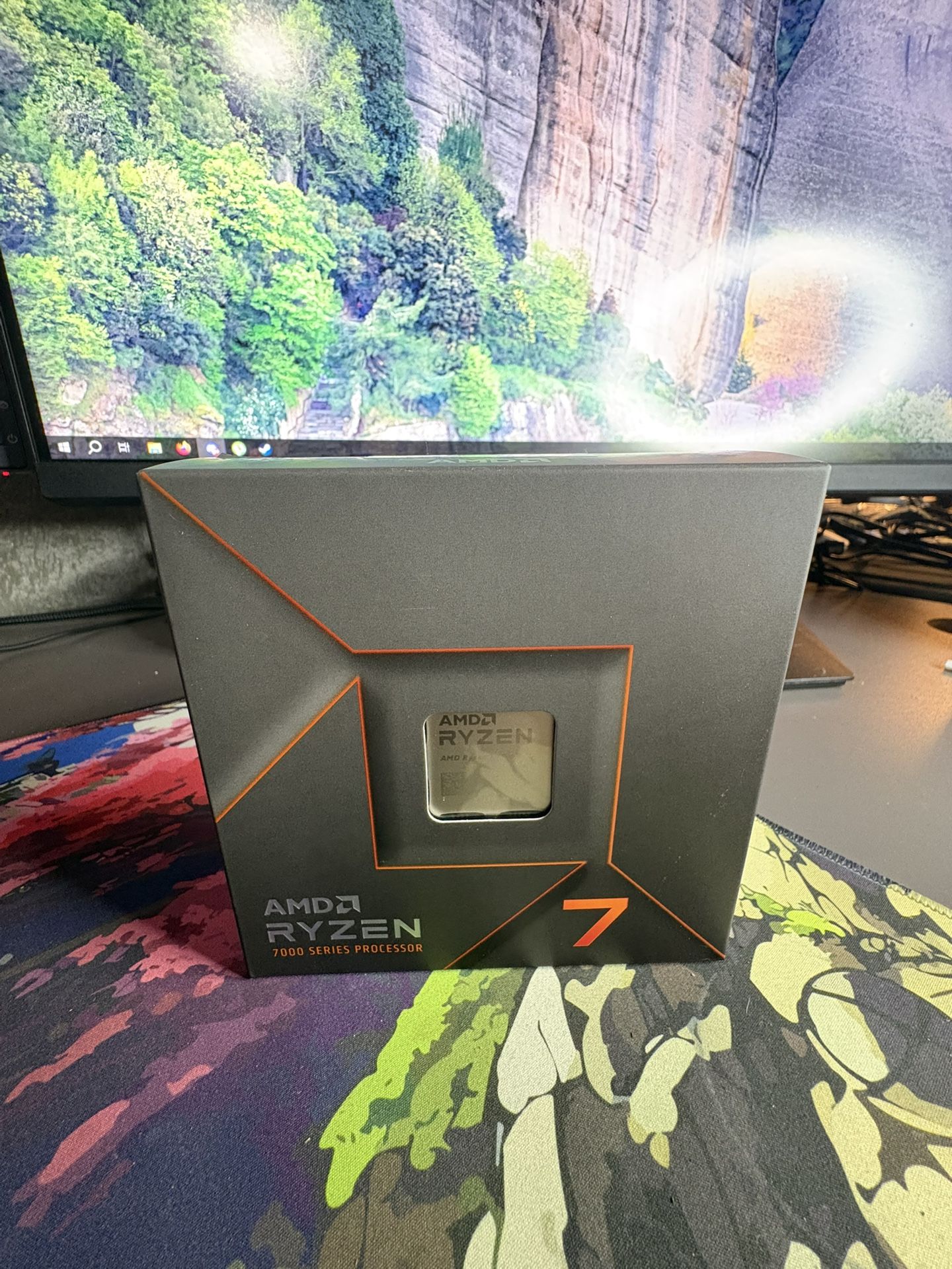 AMD Ryzen 7700X processor.