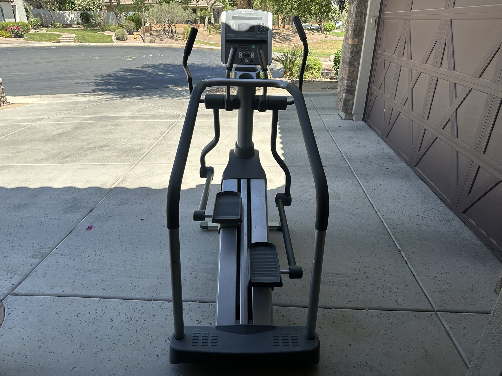 Life fitness Summit trainer