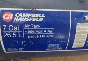 Air Tank 7 lbs with new Air pressure valve , New 1/4 brass shutoff valve and 5ft of Hose with female quick Air coupler