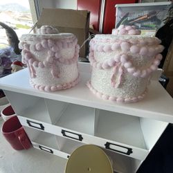cakes large ornaments 