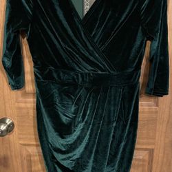 Green Velvet Bodycon Pencil Dress