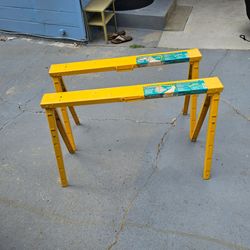 2ea Crawford Pro Adjustable Steel Sawhorses, heavy duty, Good condition, height adjustable