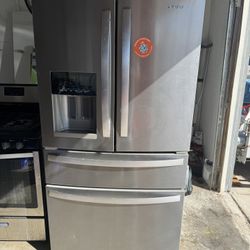 Whirlpool Refrigerator 