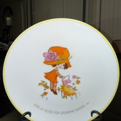 Mopsie Collector Plate "LOVE IS GOOD FOR GROWING THINGS" 1973 Vintage Porcelain