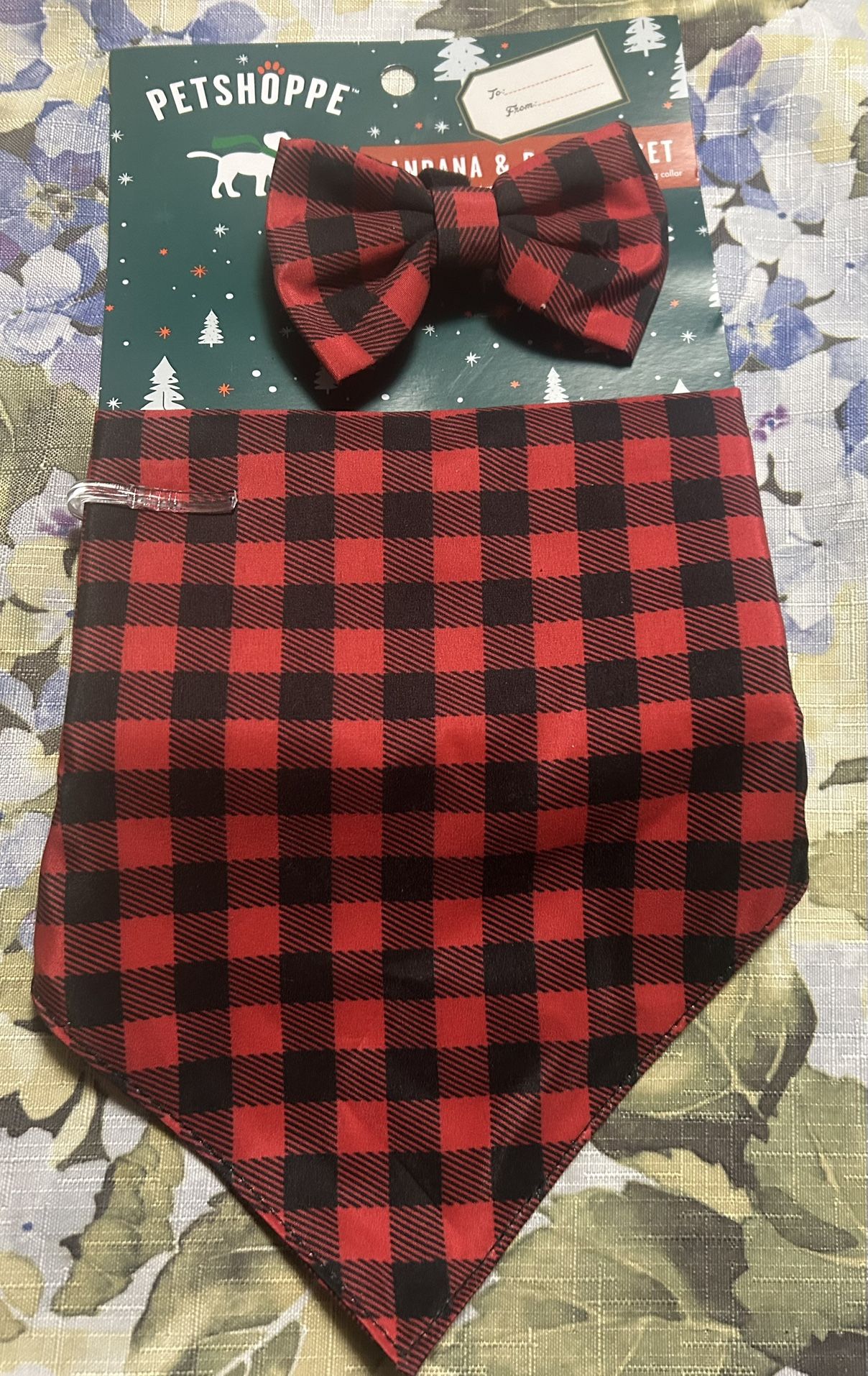NEW Dog Bow Tie And Bandana Set Great For Christmas