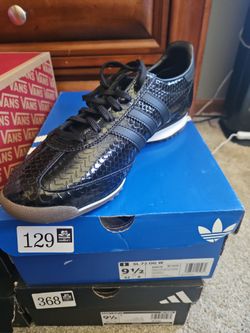 Womens 9.5 adidas crocodile shoes