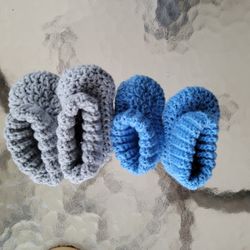 Crocheted baby booties 2 pair for $5