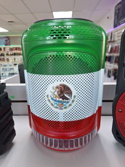Mexican Flag Portable Bluetooth Speaker