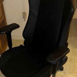Secret Lab Titan Xl Computer Chair
