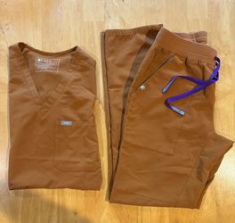 FIGS Scrubs - 2 Sets