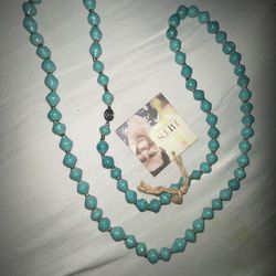 31 BITS Beautiful 16 inch recycled material turquoise colored necklace