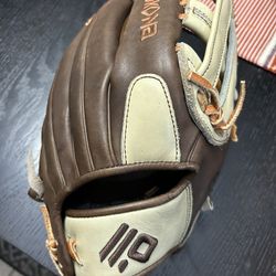 Nakoma Baseball Glove