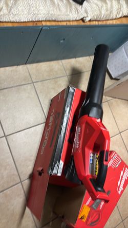 Milwakee blower m18