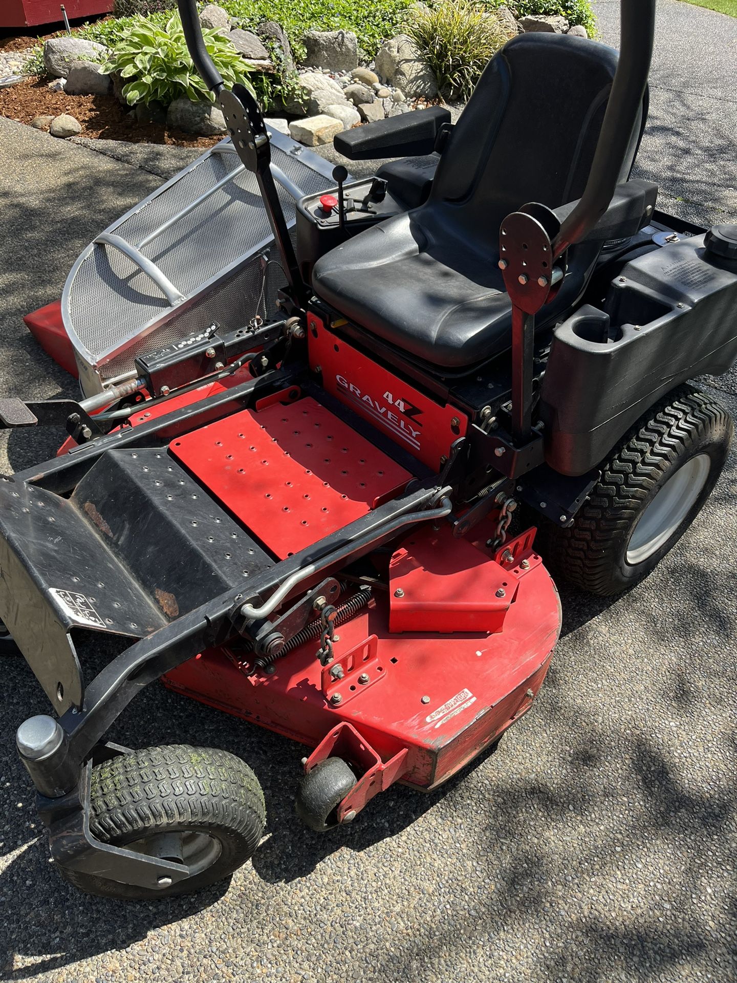 Gravely 44Z Zero Turn Mower for Sale in WA OfferUp