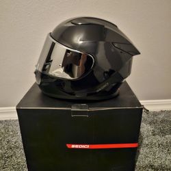 Sedici Helmet W/Silver Visor, Sedici Gloves Package