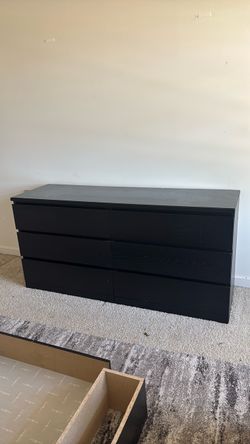 6-Drawer Dresser