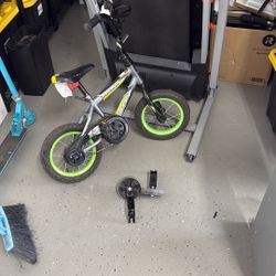 Bike With Training Wheels 