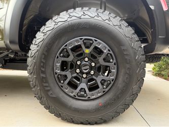 2026 Raptor R Wheels & Tires - Ford - New