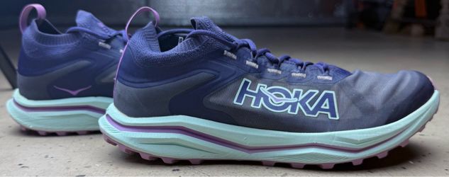 Hoka Women’s 9.5 running shoes