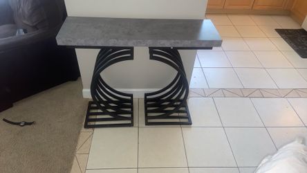 Door Stand