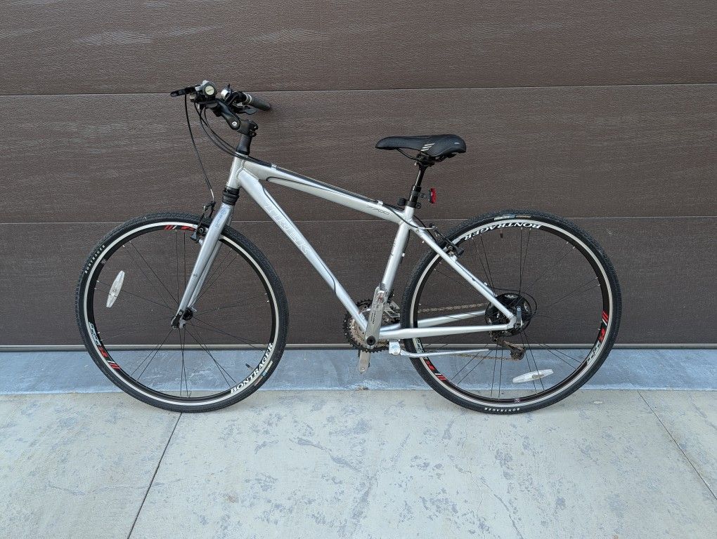TREK 7700 BIKE