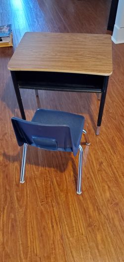 Desk & Chair