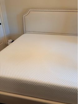 KING MATTRESS 12” Sleepy’s” cool memory foam