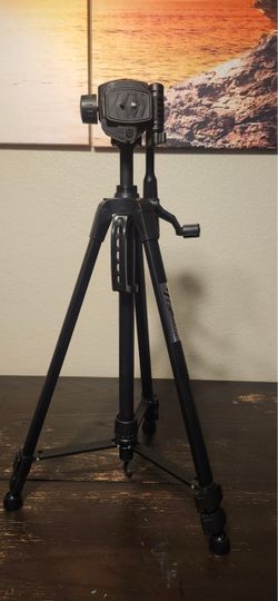 Camera/video tripod