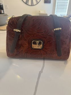 Valentina Purse