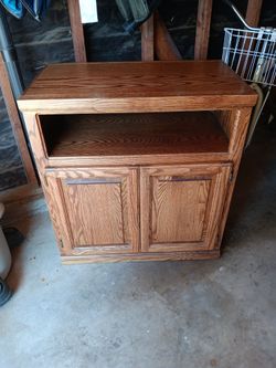 Wood Cabinet  34Hx32Wx18D Pick Up/cash Only