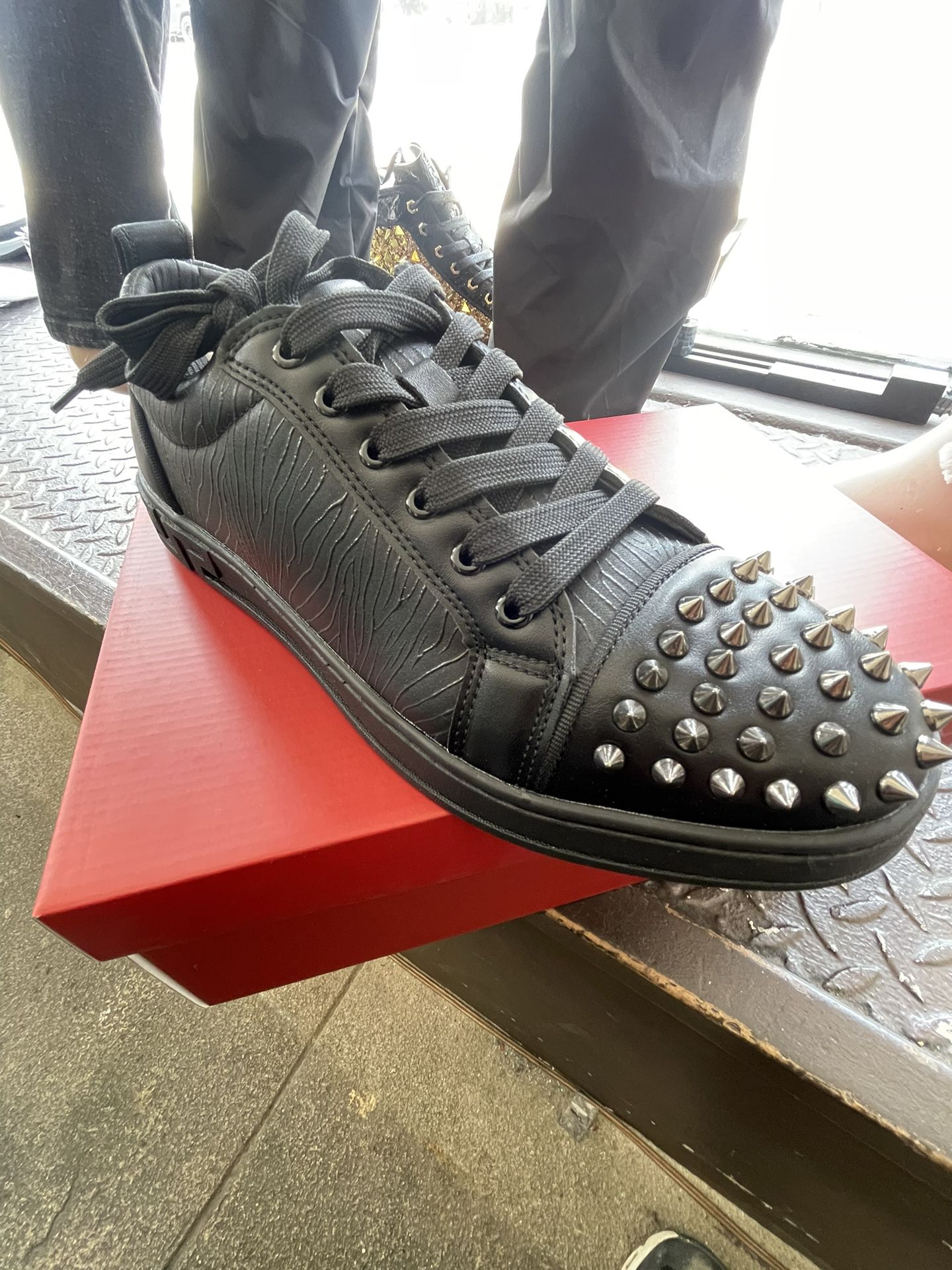 Men’s Black Leather Studded Shoes Sizes 8-9-10-11-12