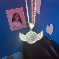 Winged Picture Necklace And Pendent 