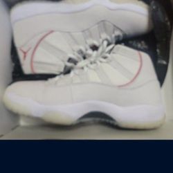 Air  Jordan 11 SZ 9.5 Platinum Tint 2018