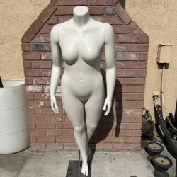 Mannequins