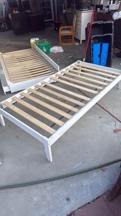 Twin bed frame
