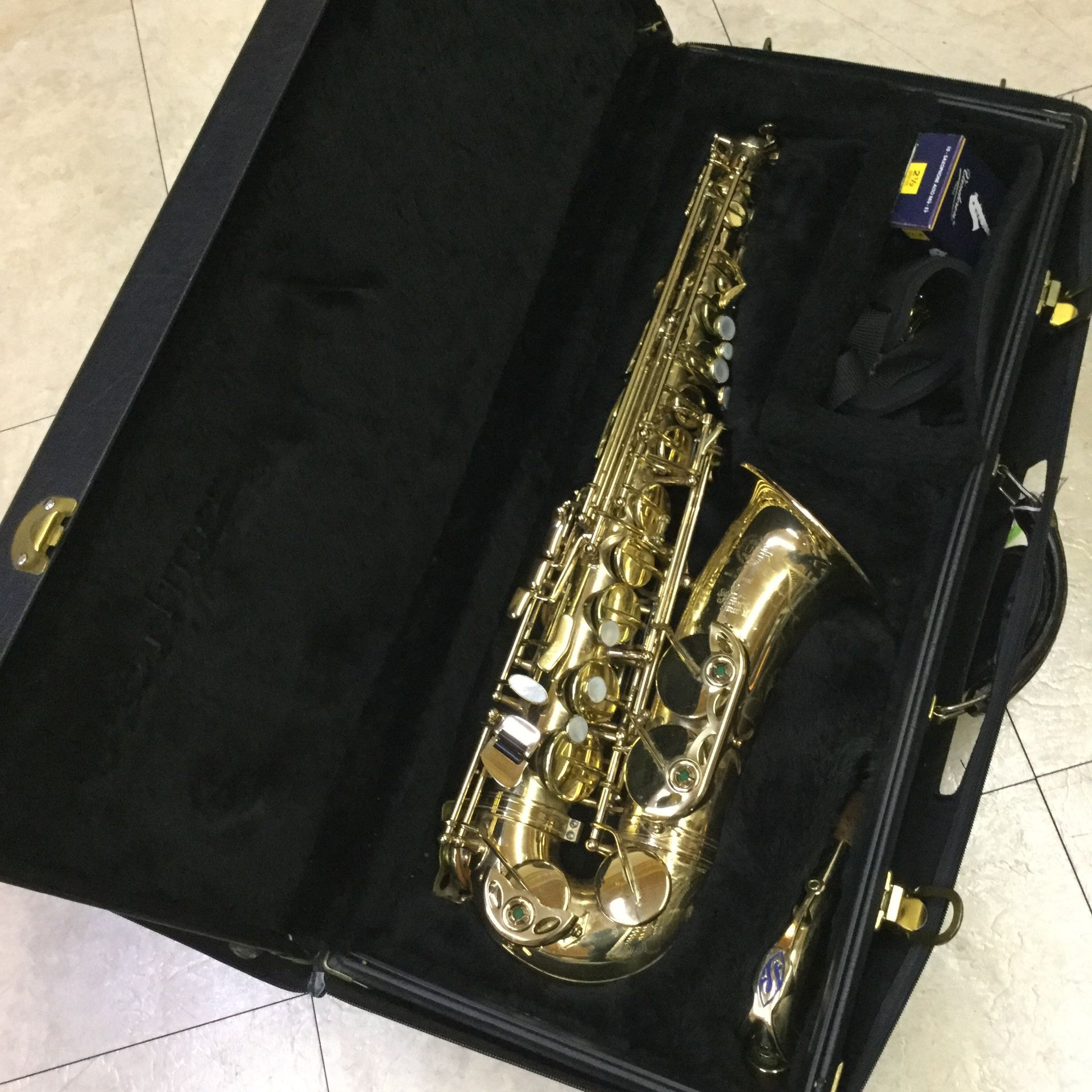Selmer 80 Super Action Series II Alto Saxophone with Cases