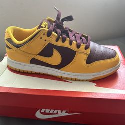 USC Nike Dunk Low 