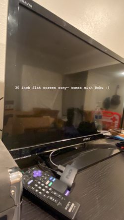 Sony Flat Screen TV With Roku