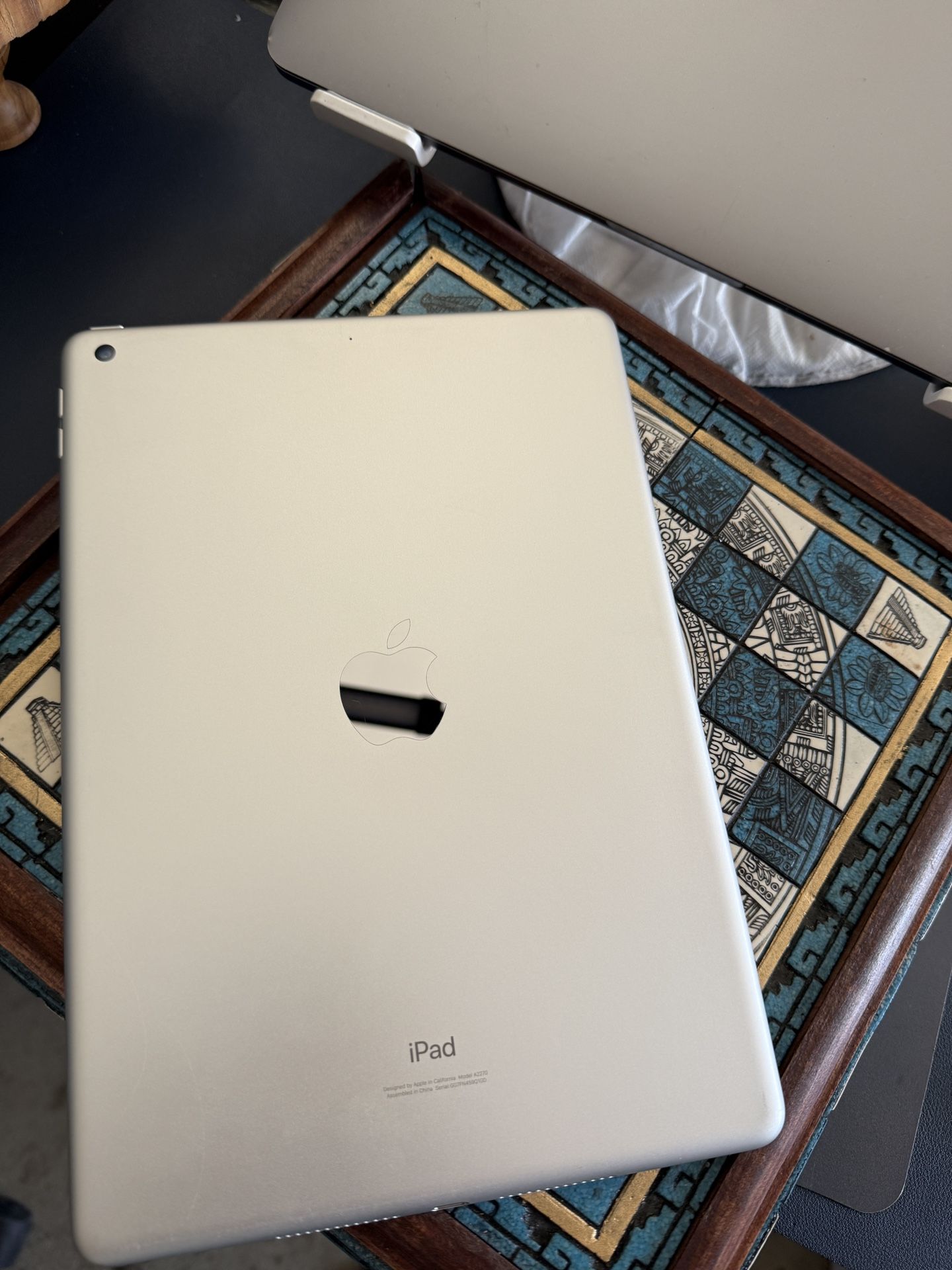 Apple Ipad 8th Gen 32GB Wi-Fi Good Shape